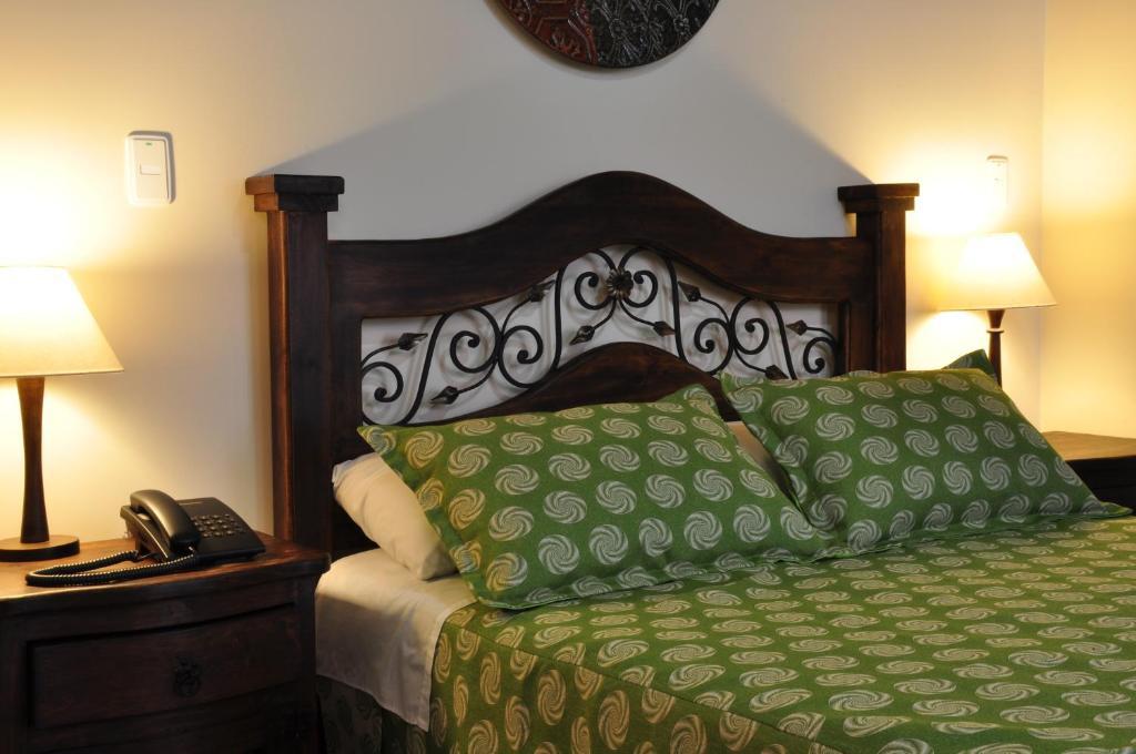 Hoteles Bogota Inn La Soledad Экстерьер фото