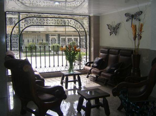 Hoteles Bogota Inn La Soledad Экстерьер фото